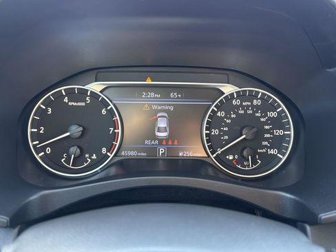 Used 2024 Nissan Altima 2.5 SV image 14