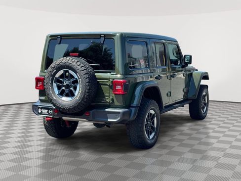Used 2022 Jeep Wrangler Unlimited Rubicon w/ LED Lighting Group AWD/4WD image 4