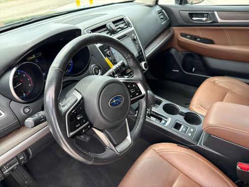 Used 2018 Subaru Outback 2.5i Touring image 32