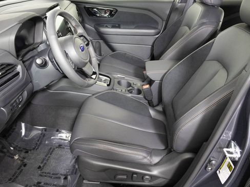 Used 2025 Subaru Forester Touring image 16