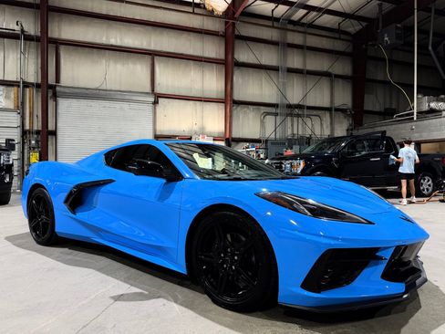Used 2023 Chevrolet Corvette Stingray Preferred Cpe w/ Stealth Interior Trim Package RWD image 11