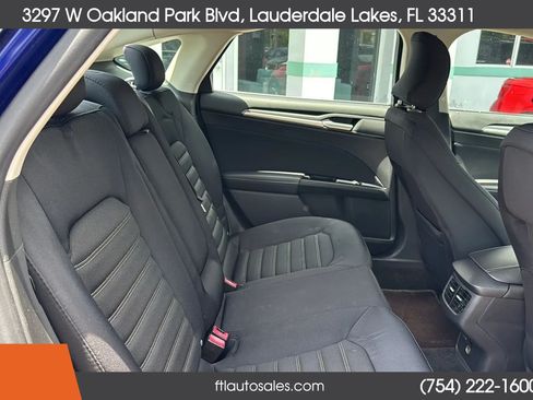 Used 2015 Ford Fusion SE FWD image 33