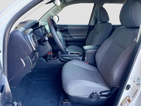 Used 2023 Toyota Tacoma SR image 18