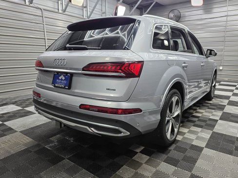 Used 2021 Audi Q7 3.0T Premium Plus w/ Premium Plus Package AWD/4WD image 5