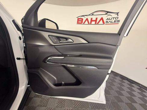 Used 2026 Chevrolet Traverse LT AWD/4WD image 44