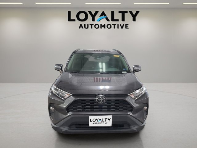 Used 2020 Toyota RAV4 XLE w/ Convenience Package FWD image 8