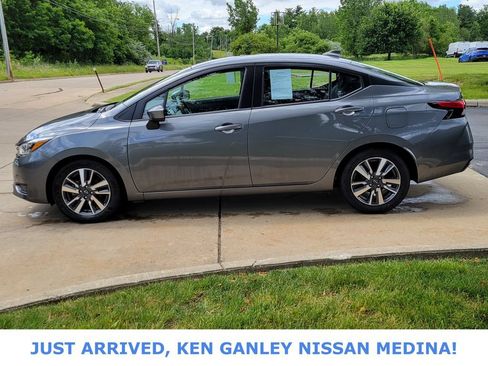 Used 2025 Nissan Versa SV FWD image 6