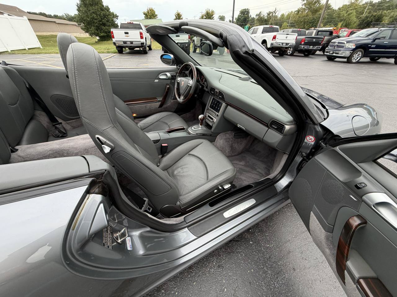 Used 2006 Porsche 911 Cabriolet image 31