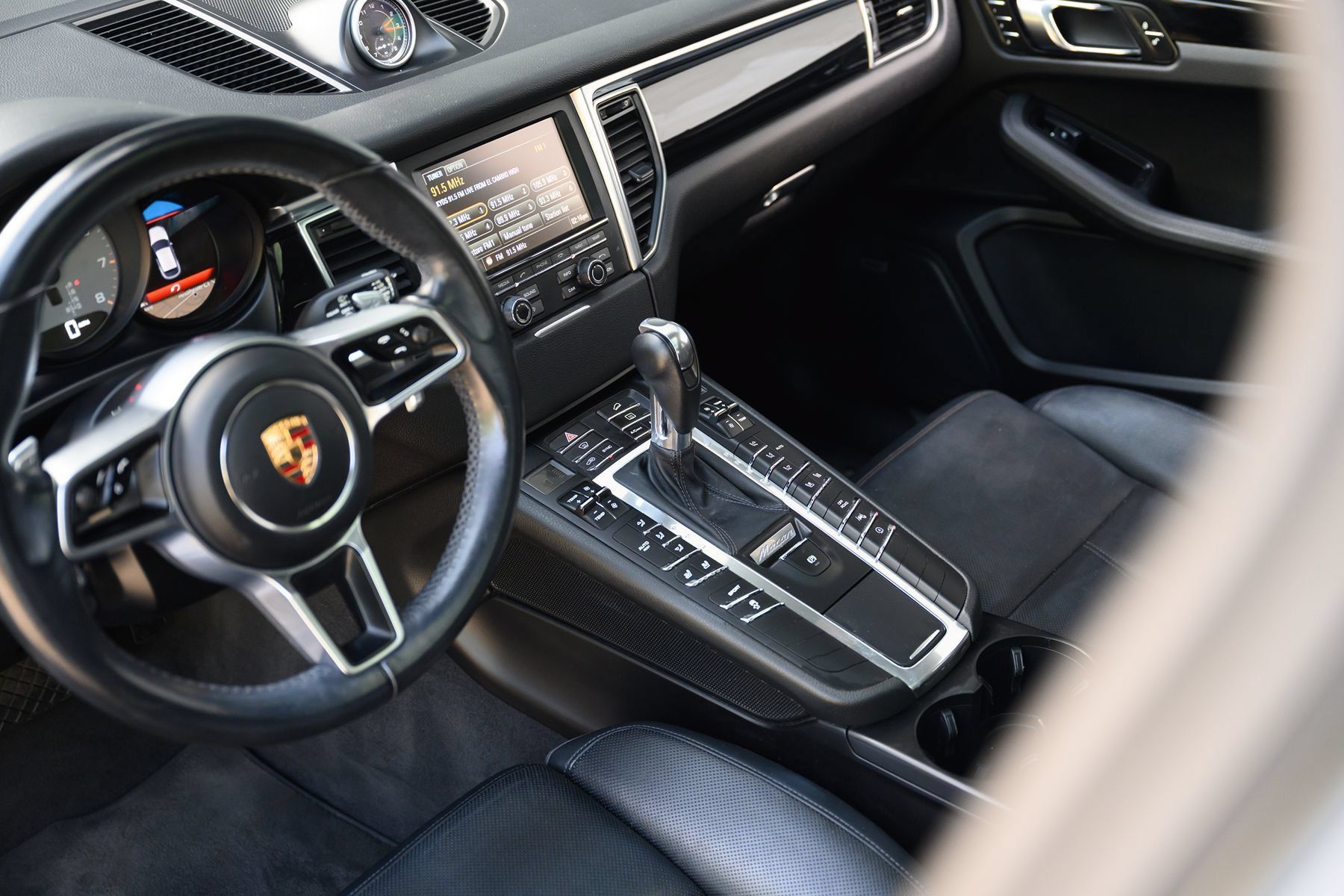 Used 2015 Porsche Macan S AWD/4WD image 22