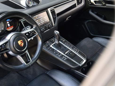 Used 2015 Porsche Macan S AWD/4WD image 22