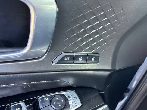Used 2022 Kia Sorento SX FWD image 12