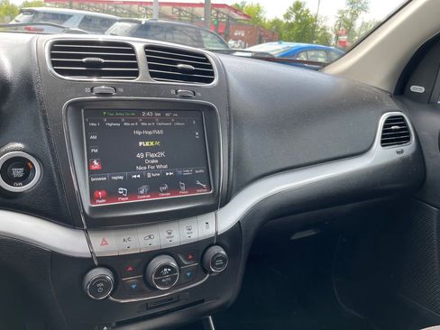 Used 2019 Dodge Journey GT AWD/4WD image 14