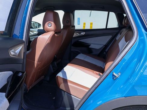 New 2026 Volkswagen ID.4 Pro RWD image 14