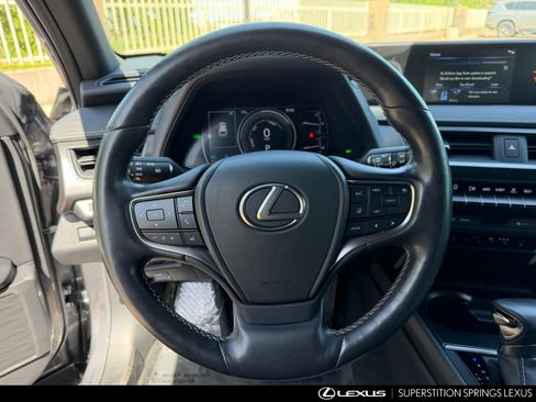 Used 2019 Lexus UX 250h AWD/4WD image 20