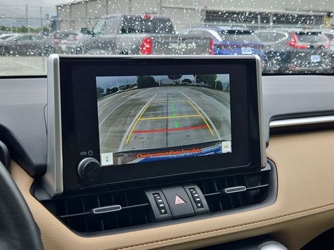 Used 2025 Toyota RAV4 XLE Premium FWD image 25