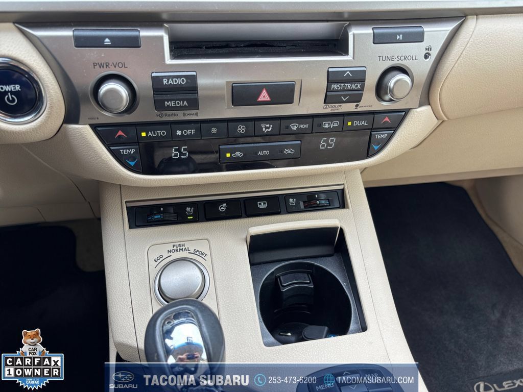 Used 2013 Lexus ES 300h w/ Luxury Pkg FWD image 15