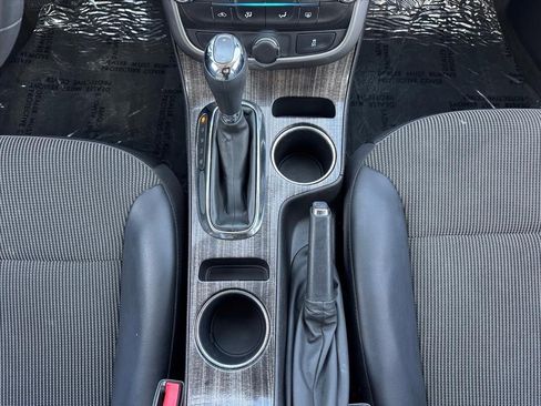 Used 2016 Chevrolet Malibu LT w/ Power Convenience Package image 11