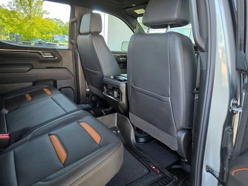 Used 2025 GMC Sierra 1500 AT4 AWD/4WD image 15