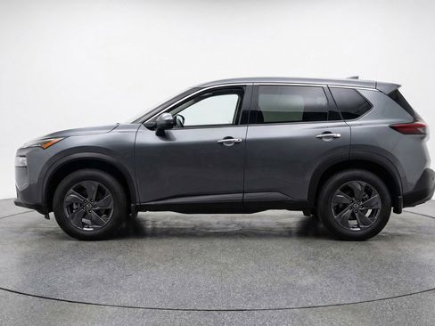 Used 2025 Nissan Rogue SV FWD image 5