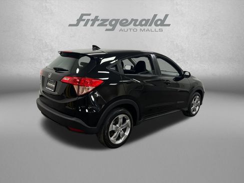 Used 2018 Honda HR-V LX image 7