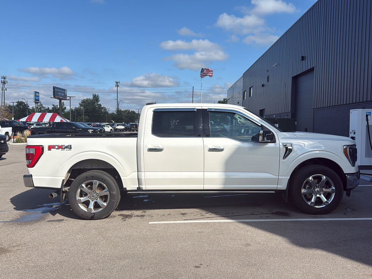 Used 2021 Ford F150 Lariat w/ Equipment Group 502A High AWD/4WD image 2