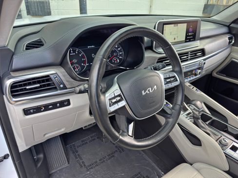 Used 2022 Kia Telluride SX w/ SX Prestige Package AWD/4WD image 13