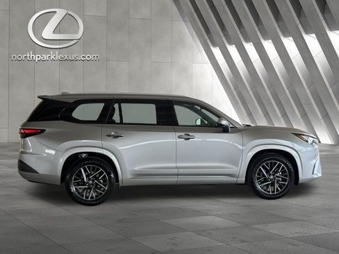 Certified 2026 Lexus TX 350 FWD w/ Technology Package image 4