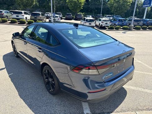 Used 2025 Honda Accord SE image 4