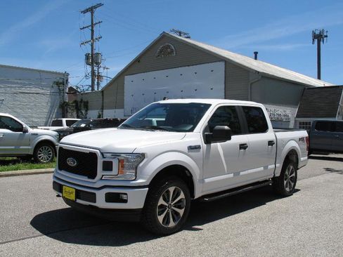 Used 2020 Ford F150 XL w/ Equipment Group 101A Mid AWD/4WD image 3