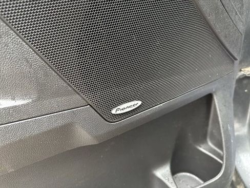 Used 2017 Chevrolet Equinox Premier w/ Enhanced Convenience Package image 25