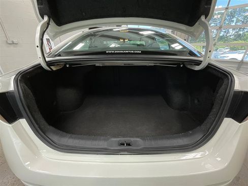 Used 2019 Nissan Altima 2.5 S FWD image 22