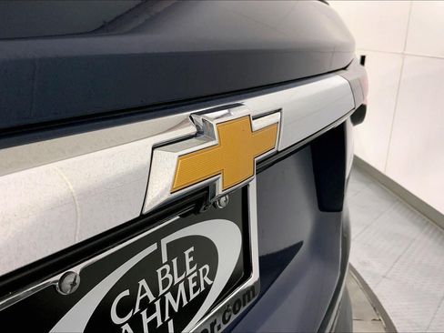 Used 2022 Chevrolet Traverse LS FWD image 31