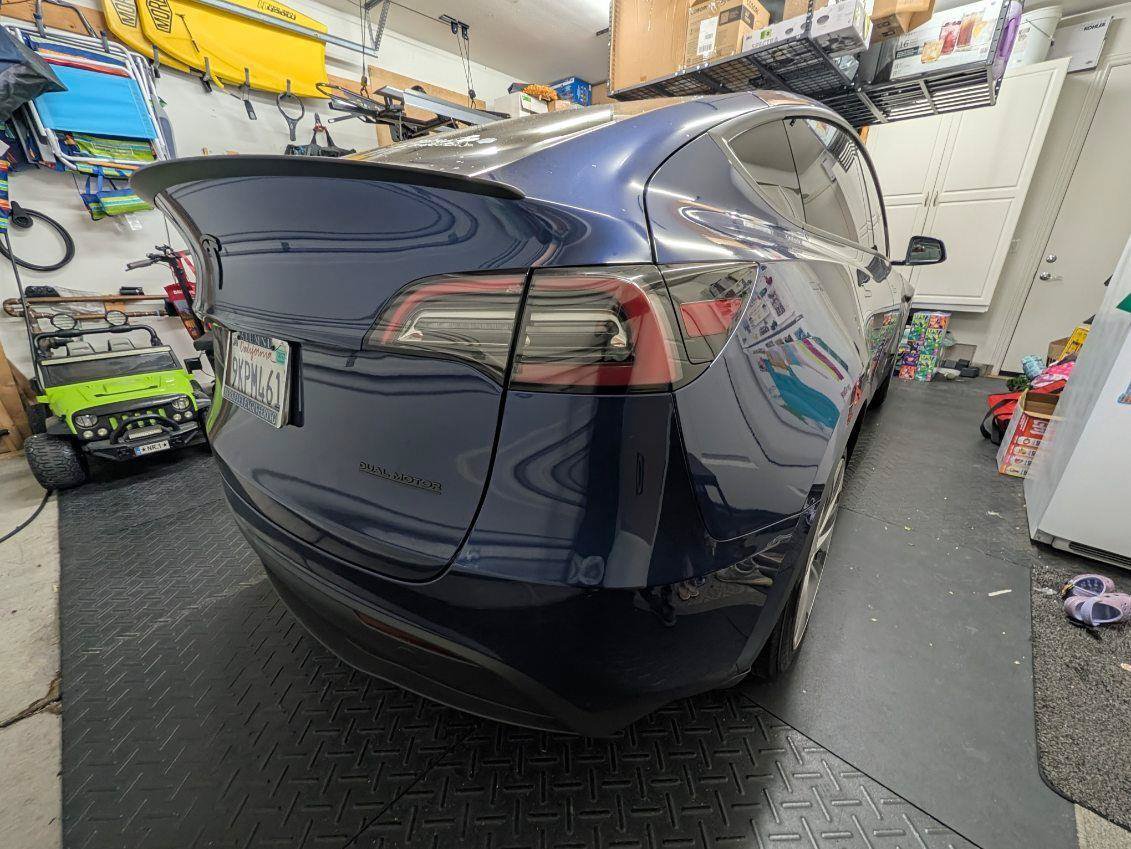 Used 2023 Tesla Model Y Long Range AWD/4WD image 3
