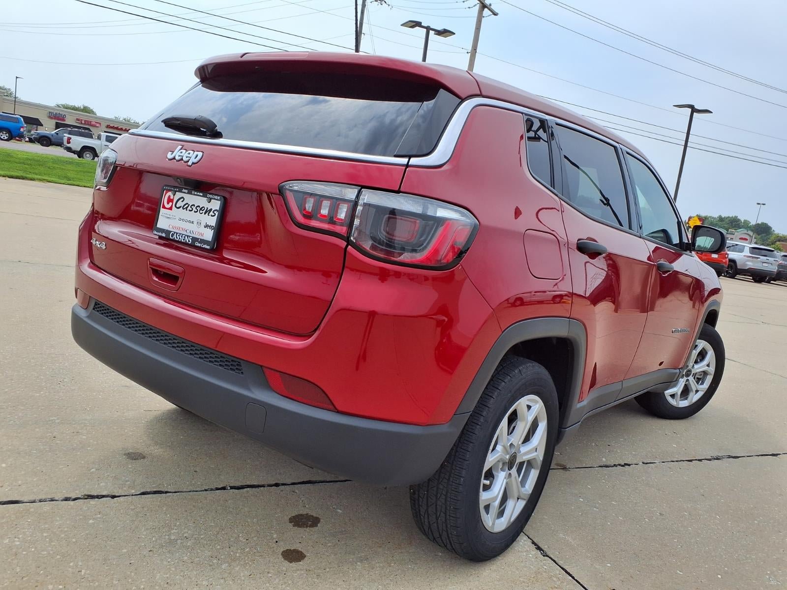 Used 2025 Jeep Compass Sport AWD/4WD image 29
