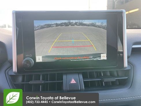 Used 2025 Toyota RAV4 XLE image 19