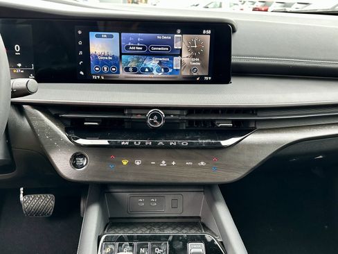 Used 2025 Nissan Murano SV image 30