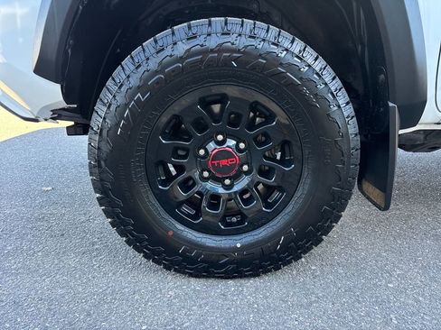 Used 2019 Toyota Tacoma TRD Off-Road image 20