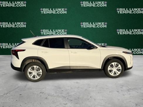 Used 2024 Chevrolet Trax LS image 5