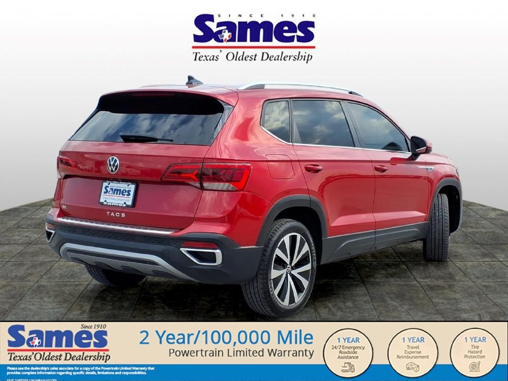 Used 2024 Volkswagen Taos SE w/ MDO Package FWD image 3