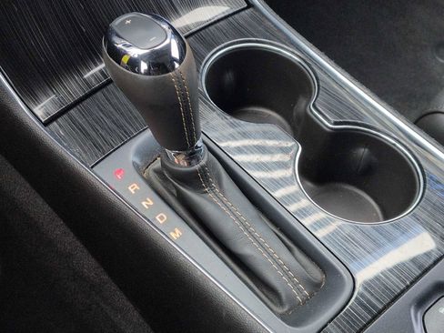 Used 2016 Chevrolet Impala LT w/ Convenience Package image 29