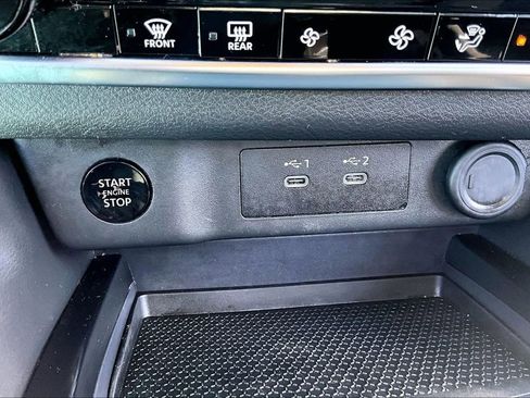 Used 2024 Nissan Rogue SV image 14