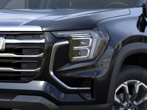 New 2025 GMC Terrain Elevation w/ Elevation Premium Package image 10