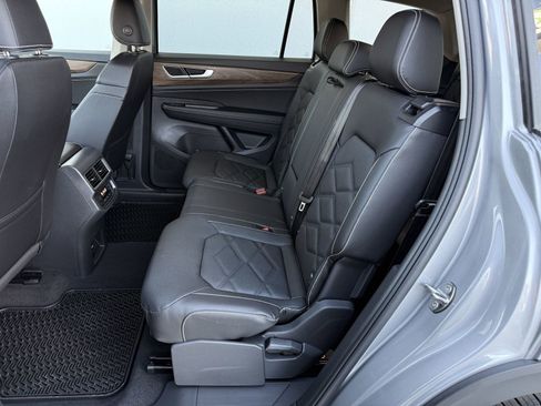 New 2026 Volkswagen Atlas SE image 22