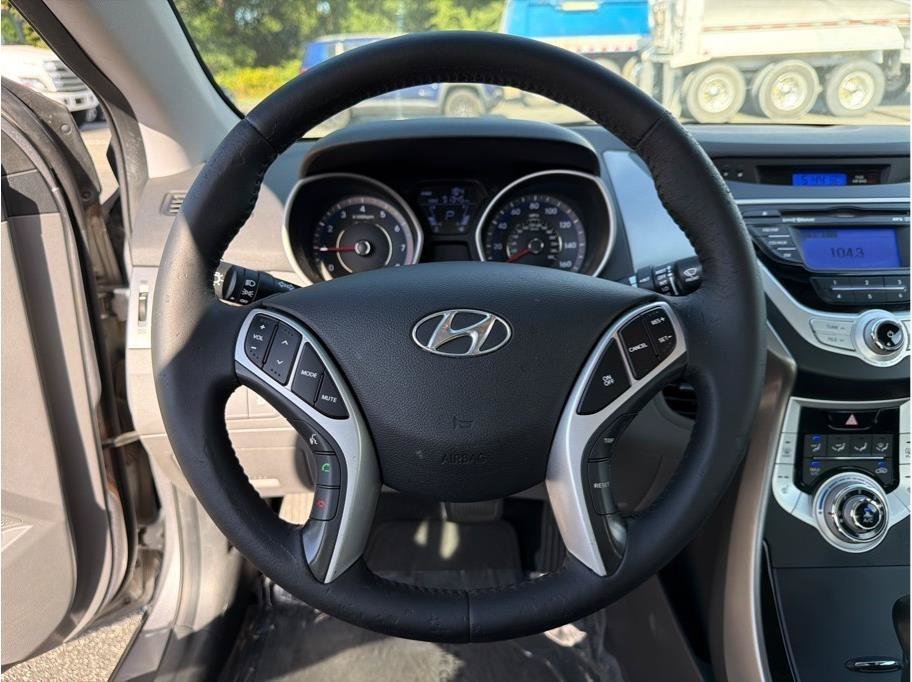 Used 2012 Hyundai Elantra Limited FWD image 13