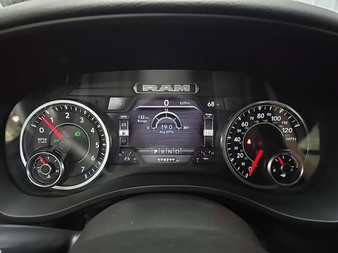 Used 2022 RAM 1500 Big Horn AWD/4WD image 22