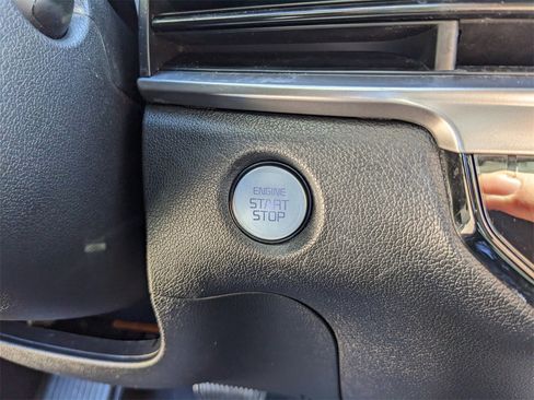 Certified 2025 Kia Sorento LX image 27