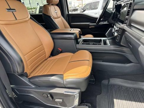 Used 2024 Ford F450 Platinum w/ FX4 Off-Road Package image 11