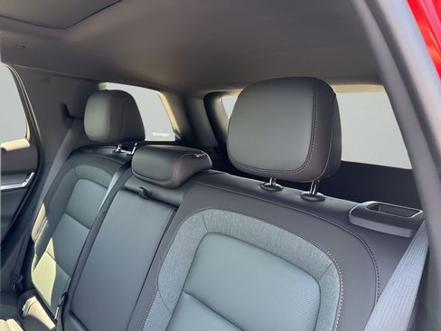 New 2026 GMC Terrain AT4 w/ Technology Package II image 36