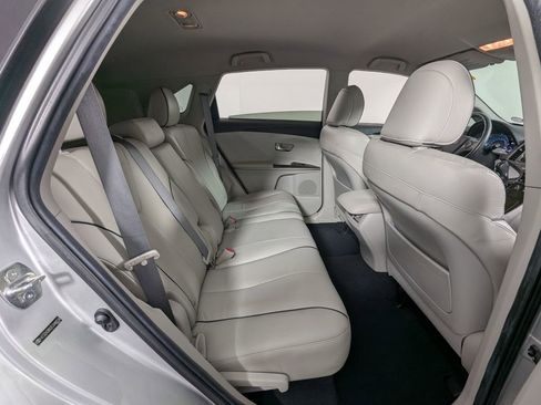 Used 2014 Toyota Venza XLE FWD image 30