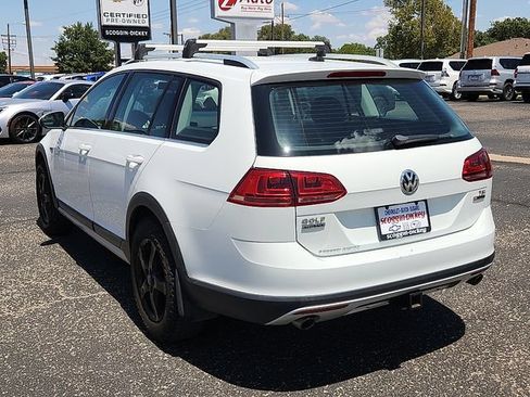 Used 2017 Volkswagen Golf Alltrack S AWD/4WD image 3
